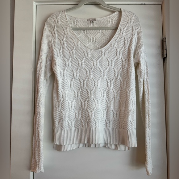 Classic GAP Cable Knit Sweater - Picture 1 of 10